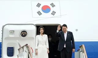 South Korean President with 28% Approval Rating ~Breaks Promises to China if Seeking Relations with Japan~Country that Breaks Promises to Japan if China