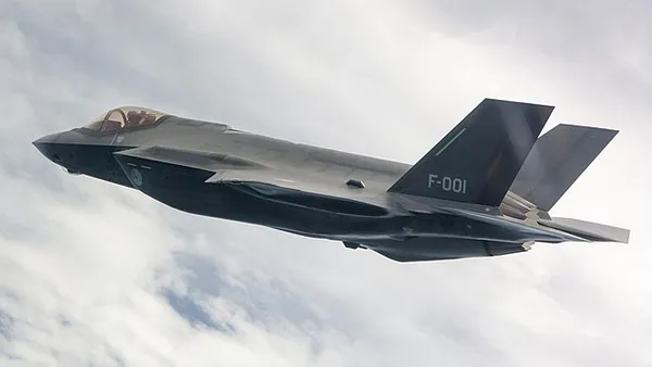The number of malfunctions of the South Korean Air Force's F-３５A fighter jets is ２３４, and １７２ are unflyable ~ Expensive fighter jets are also useless.